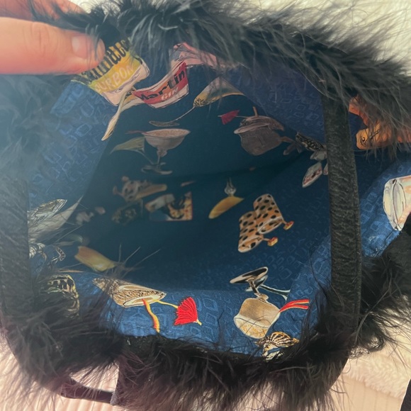 Bucket Bag - Picture 2 of 3